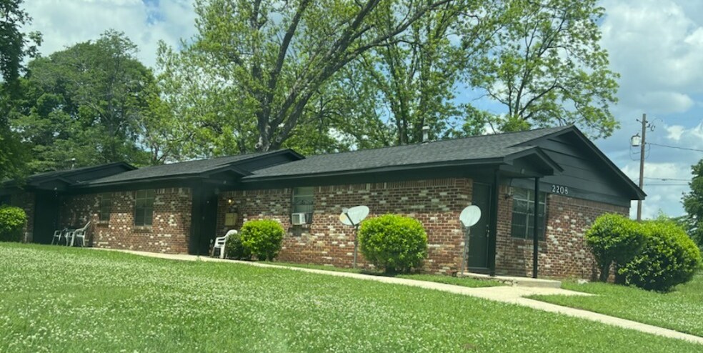 More Photos Of 2208 Avenue G, Birmingham Multifamily For Sale