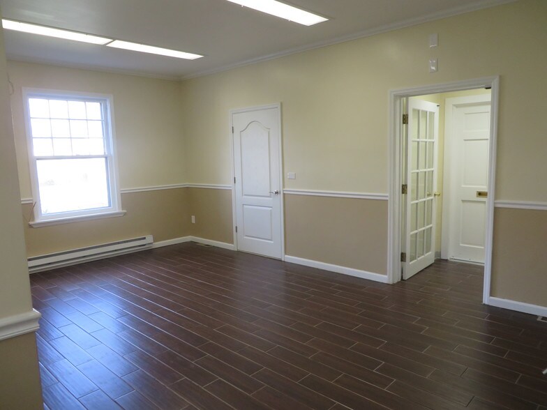 More Photos Of 286 E Main St, Somerville Medical For Lease