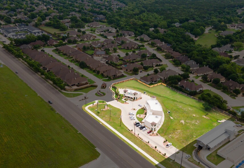 More Photos Of 2419 Palermo Pky, Temple Storefront For Sale