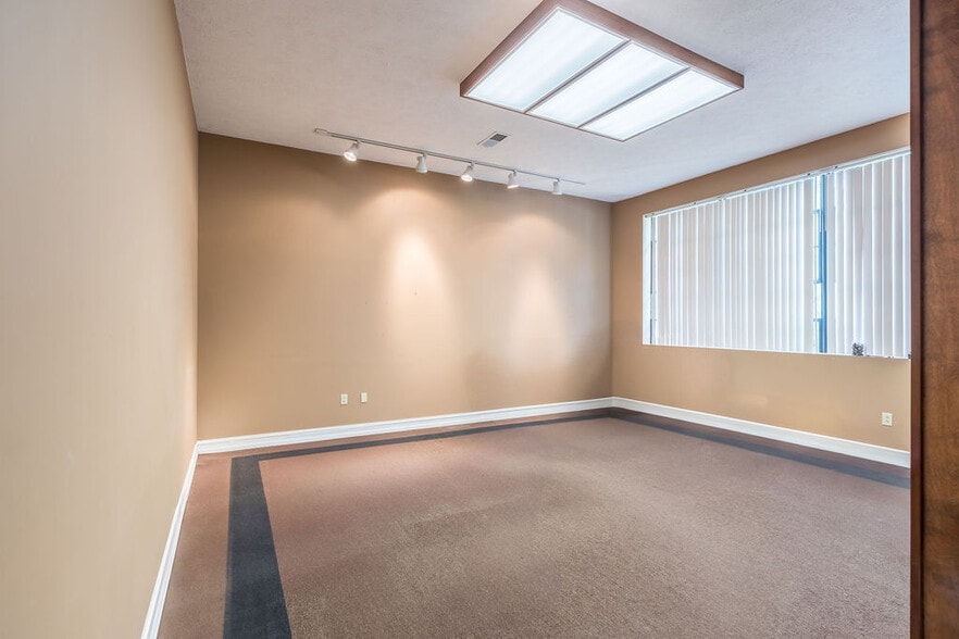 More Photos Of 140 College St, Crofton Schools For Sale