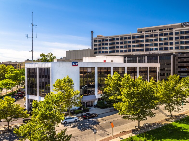 More Photos Of 140 Huguenot St, New Rochelle Office For Lease