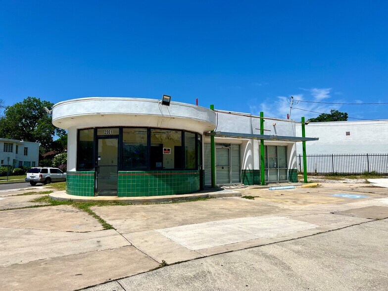 More Photos Of 2001 Fredericksburg Rd, San Antonio Storefront Retail Office For Lease