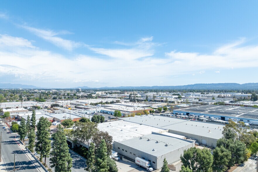 More Photos Of 20720 Superior St, Chatsworth Manufacturing For Lease