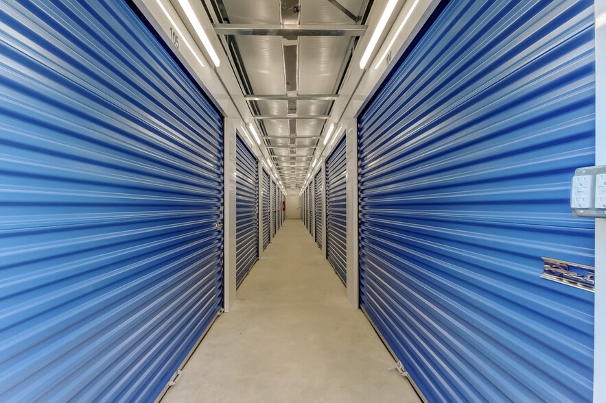 More Photos Of 921 E Norvell Bryant Hwy, Hernando Self Storage For Sale