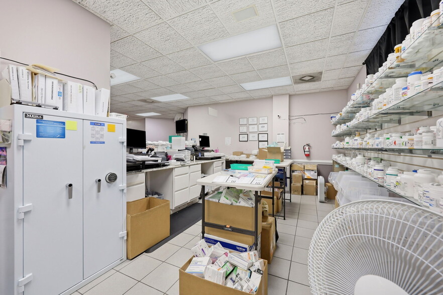More Photos Of 502 McKnight Dr, Knightdale Medical For Sale