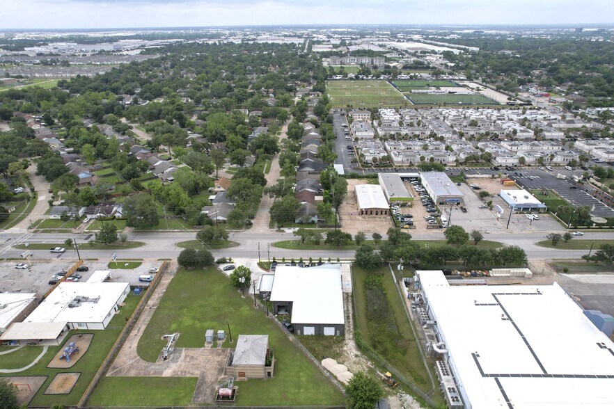 More Photos Of 9525 Kempwood Dr, Houston Flex For Lease
