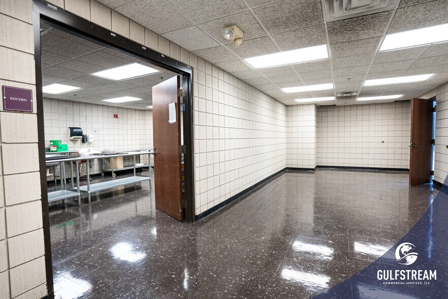 More Photos Of 5555 Wellness dr, Philpot Lodge Meeting Hall For Sale