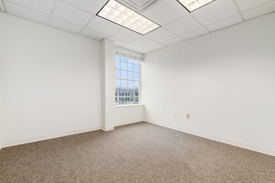 More Photos Of 4100 Horizons Dr, Columbus Coworking Space