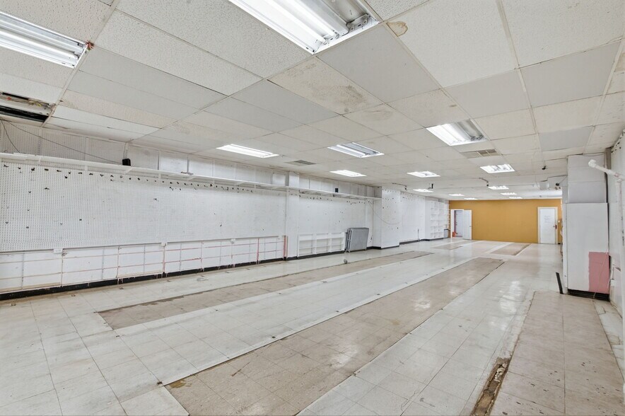 More Photos Of 7 New Main St, Haverstraw Storefront Retail Residential For Sale