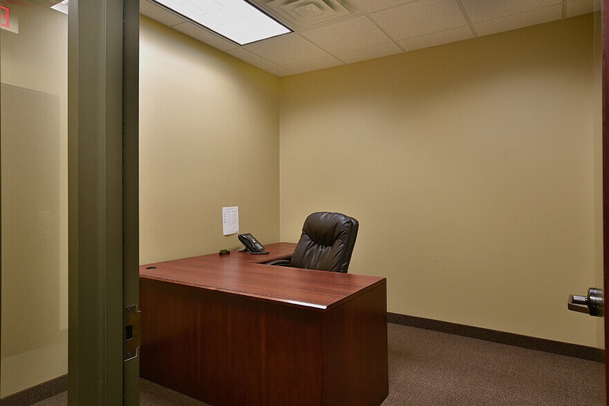 More Photos Of 8105 Kuykendahl Rd, Spring Office For Lease