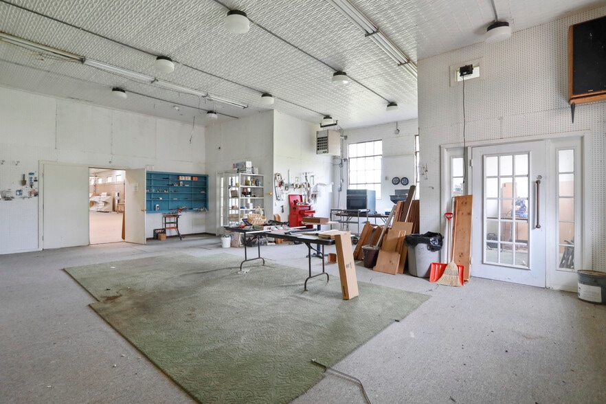 More Photos Of 144 Runnymeade rd, Bunker Hill Specialty For Sale