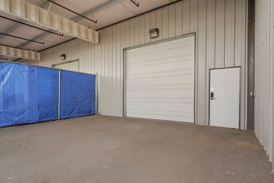 More Photos Of 1740 Skyway Dr, Longmont Warehouse For Lease