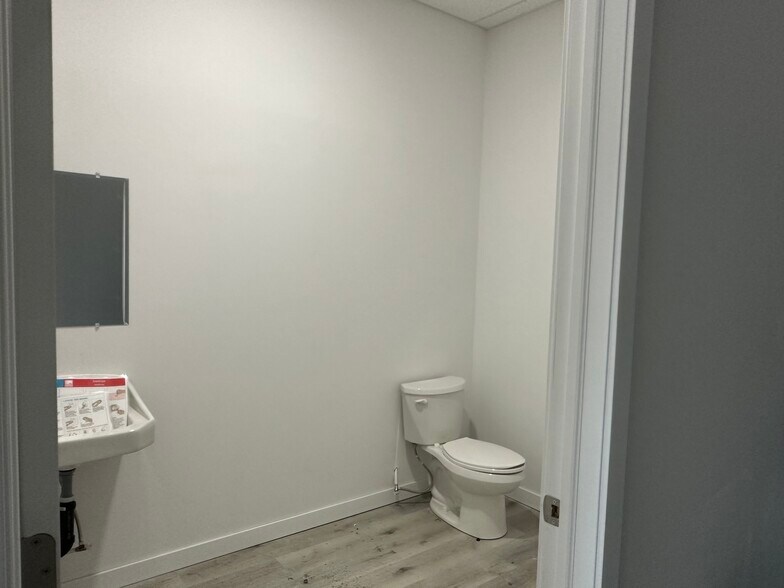 More Photos Of 3919 49th Ave, Stony Plain Storefront Retail Office For Sale