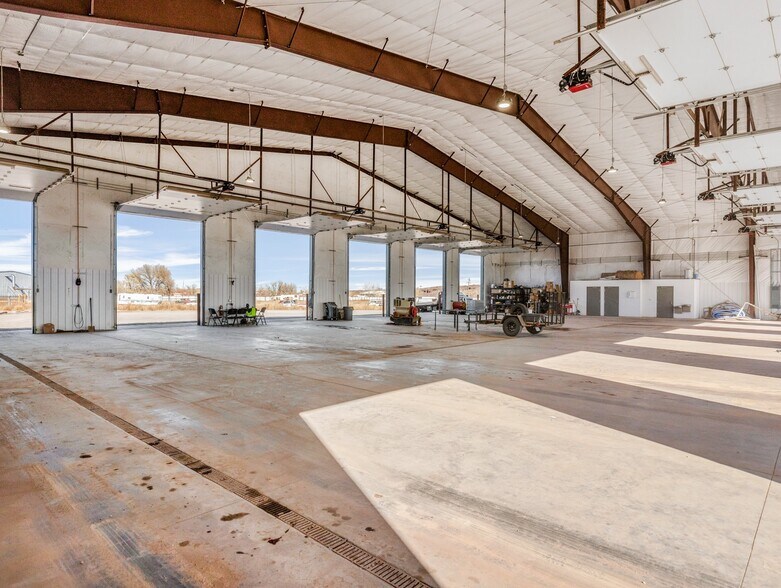 More Photos Of 20 Monarch Ln, Pueblo Industrial For Sale