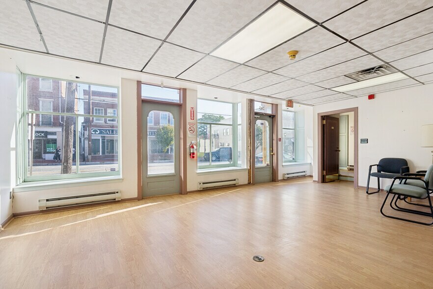 More Photos Of 201-203 E Broadway, Salem Office For Sale