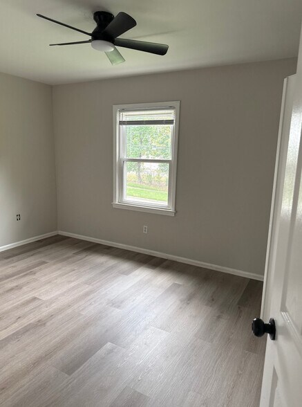 More Photos Of 2607 Cedarhurst Dr, Charlotte Apartments For Sale