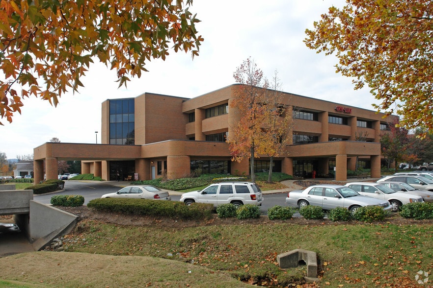 More Photos Of 5111 Maryland Way, Brentwood Medical For Lease