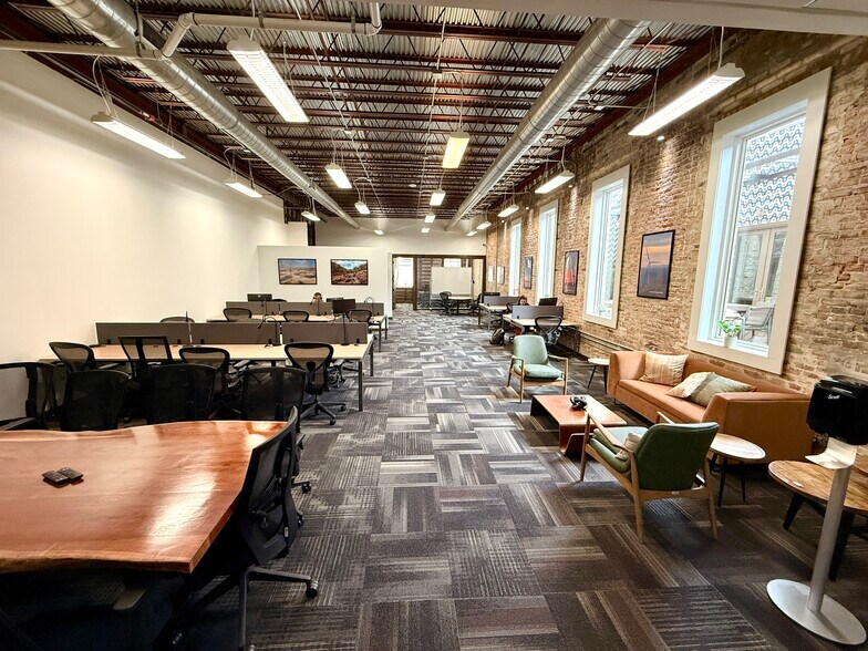 More Photos Of 200 E 6th St, Austin Loft Creative Space For Lease