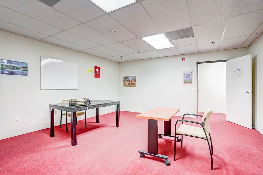 More Photos Of 950 S Central Ave, Compton Schools For Sale