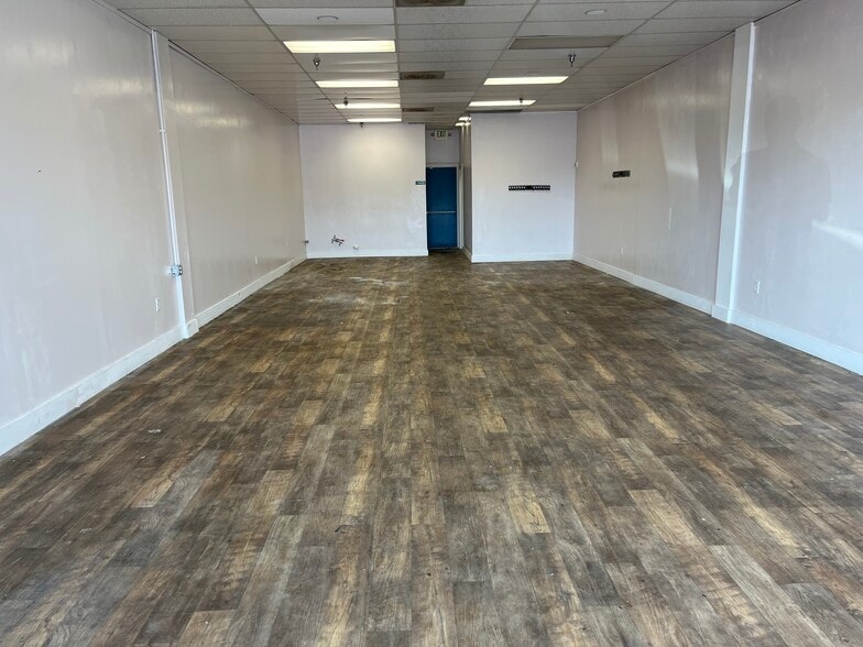 More Photos Of 3600 Commerce Dr, Warsaw Unknown For Lease