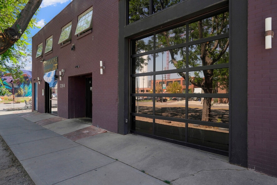 More Photos Of 3264 Larimer St, Denver Restaurant For Sale