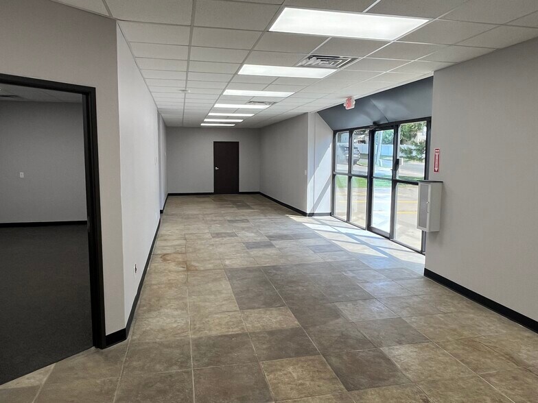 More Photos Of 723 N Ann Arbor Ave, Oklahoma City Warehouse For Lease