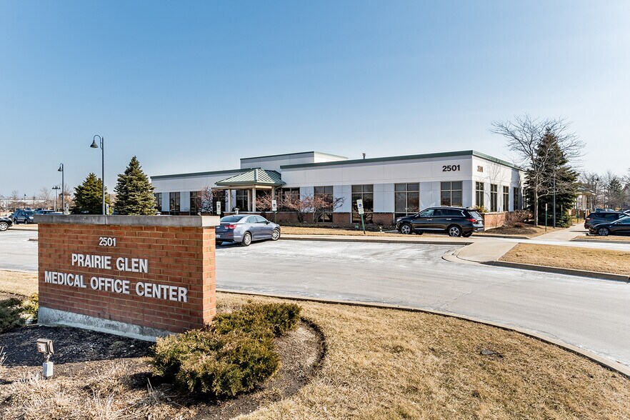 More Photos Of 2501 Compass Rd, Glenview Medical For Lease