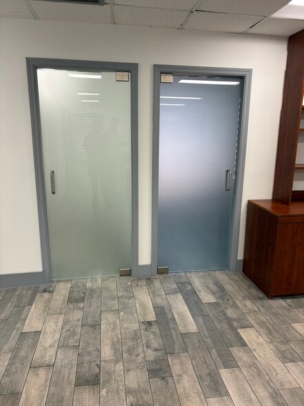 More Photos Of 4330 Sheridan St, Hollywood Medical For Sale