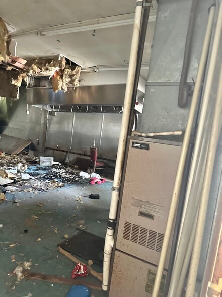 More Photos Of , Hazel Crest General Retail For Sale