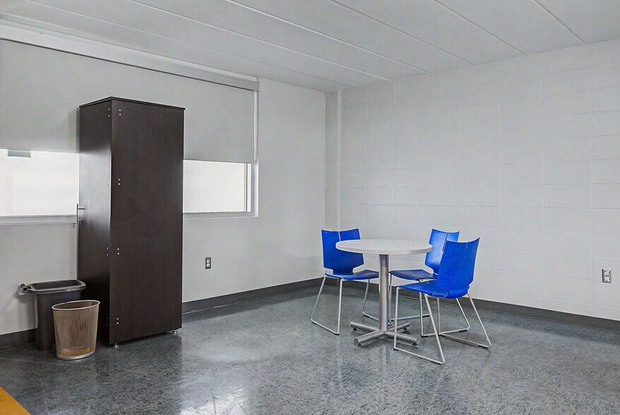More Photos Of 3520 Alexandria Pike, Newport Apartments For Sale