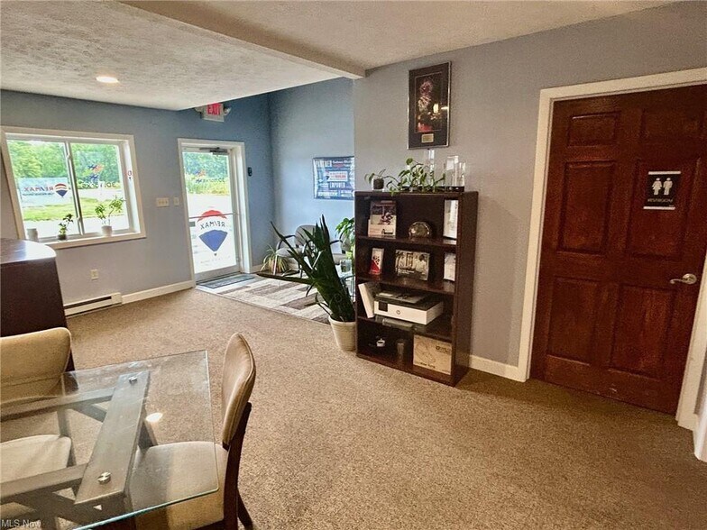 More Photos Of 32961 Pin Oak Pky, Avon Lake Flex For Sale