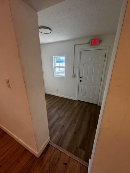 More Photos Of 25 Haworth Ave, Jacksonville Office For Lease