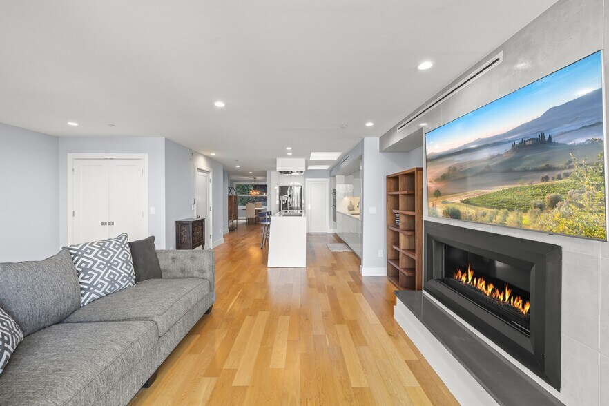 More Photos Of 1076 River Rd, Edgewater Loft Creative Space For Sale