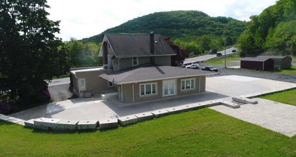 More Photos Of 794 Claremont Ave, Tamaqua General Retail For Sale