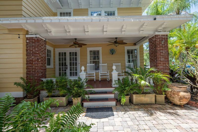 More Photos Of 635 Bay St NE, Saint Petersburg Hospitality For Sale