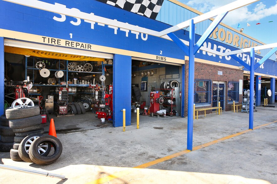 More Photos Of , San Antonio General Retail For Sale