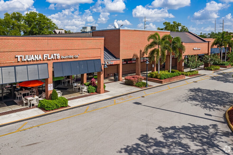 More Photos Of 1110-1392 Weston Rd, Weston Unknown For Lease