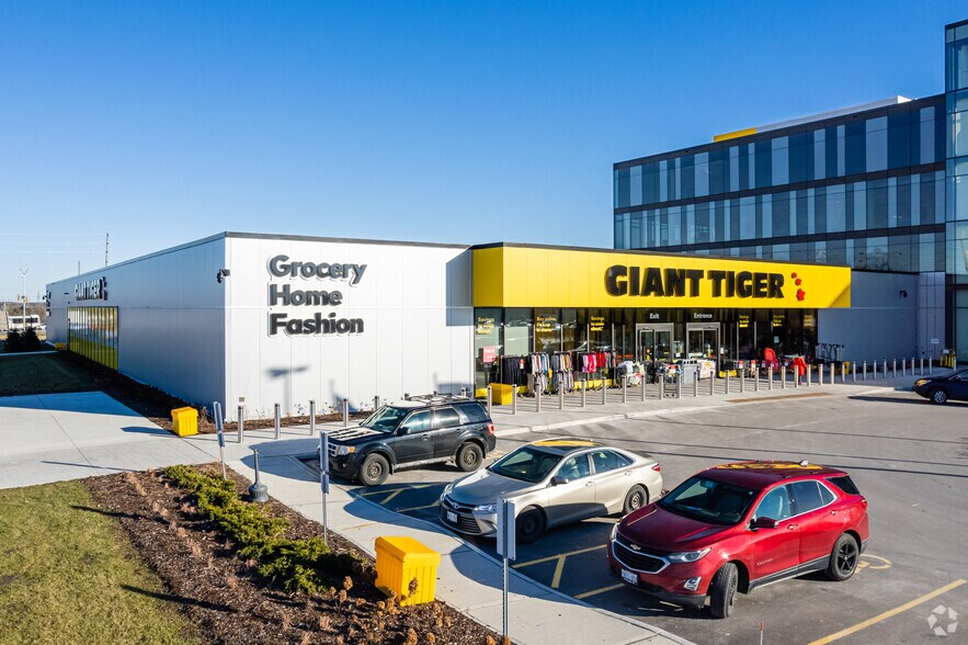More Photos Of 2480 Walkley Rd, Ottawa Unknown For Lease