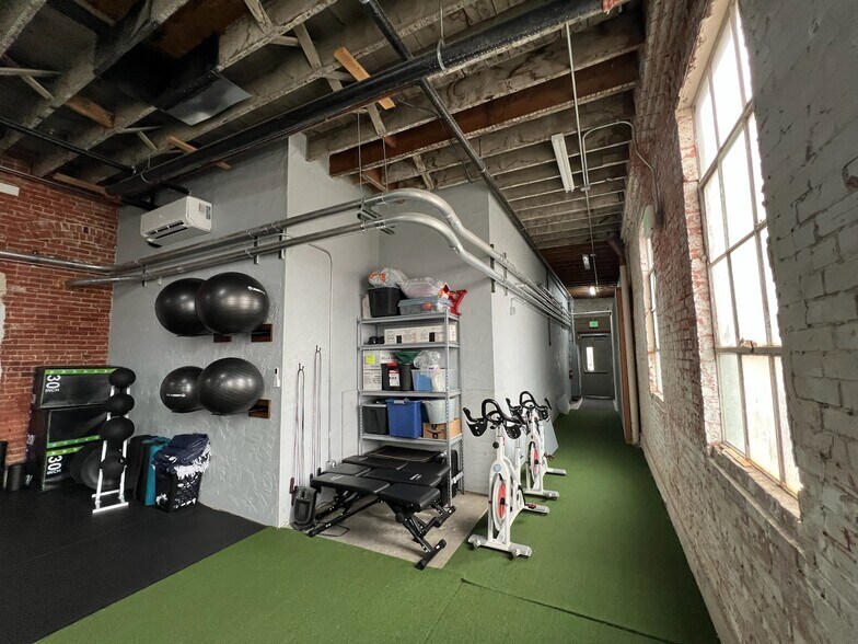 More Photos Of 117-121 E Bijou St, Colorado Springs Storefront For Sale