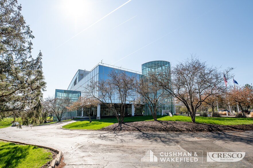 More Photos Of 22800 Cedar Point Rd, Cleveland Research And Development For Lease