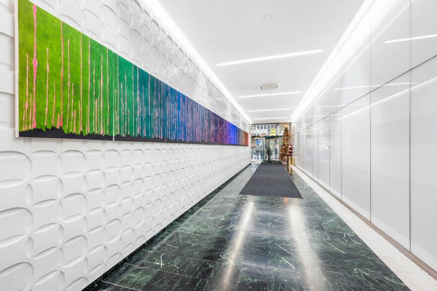 More Photos Of 1412 Broadway, New York Office For Lease