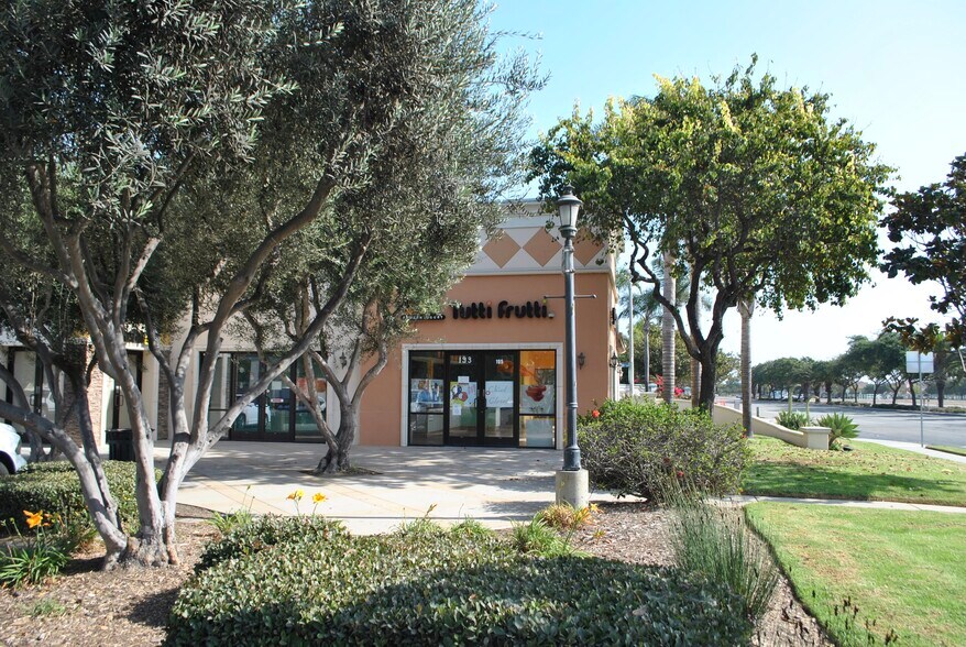 More Photos Of 111-195 E Gonzales Rd, Oxnard Unknown For Lease