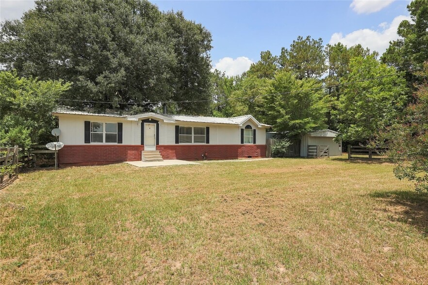 More Photos Of 14945 Wiggins Rd, Conroe Industrial For Sale
