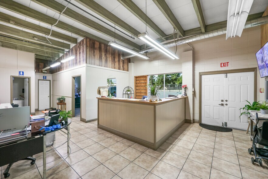 More Photos Of 1087 E 9th St, San Bernardino Warehouse For Lease