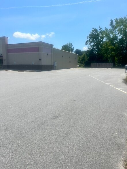 More Photos Of 210238 NC 186, Seaboard Freestanding For Lease