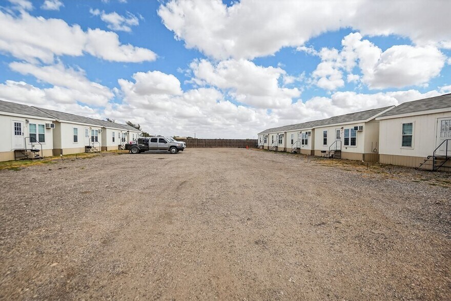 More Photos Of 4301 S County Road 1135, Midland Specialty For Sale