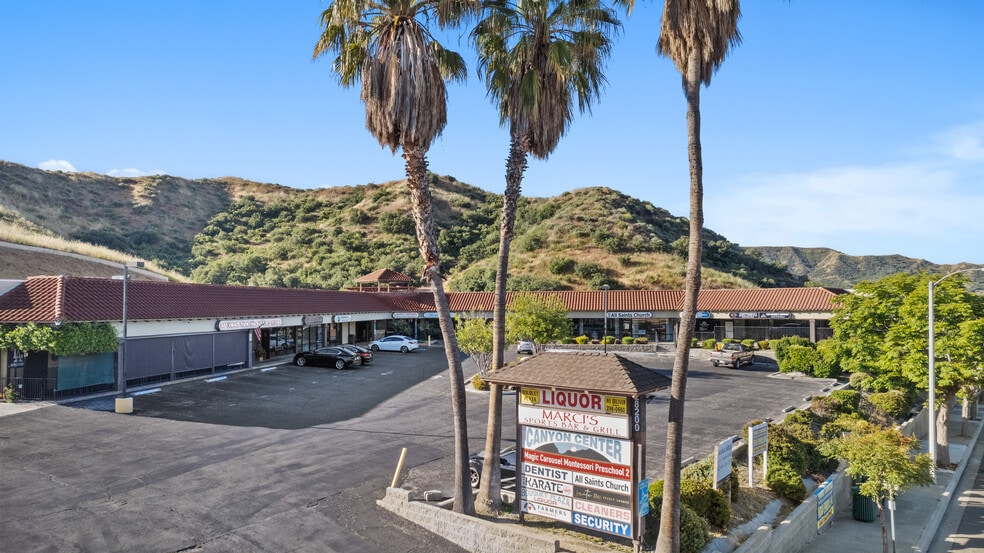Primary Photo Of 28200 Bouquet Canyon Rd, Santa Clarita Storefront For Lease