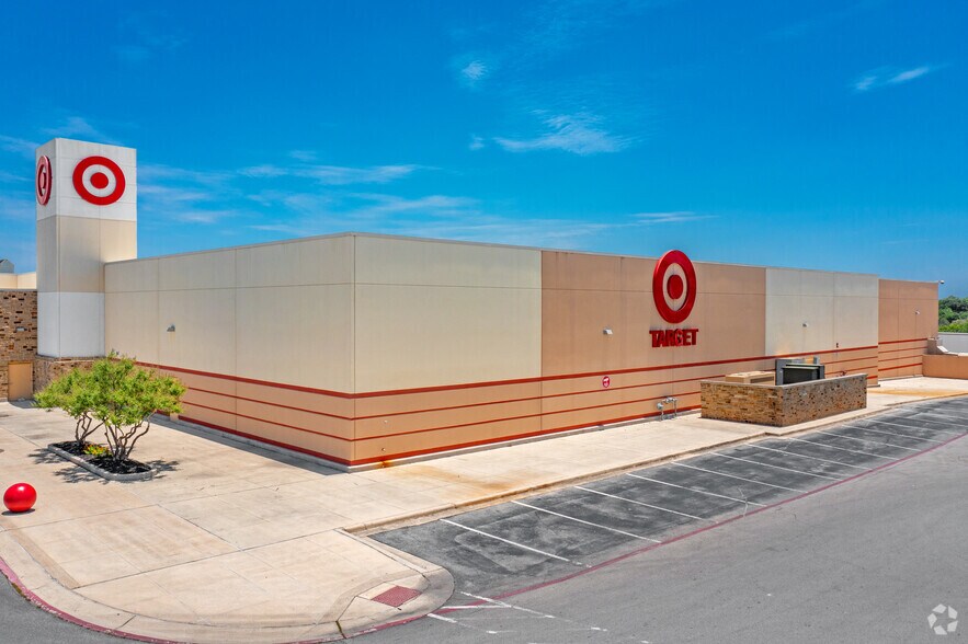 More Photos Of NW Loop 410 @ Blanco Rd, San Antonio Unknown For Lease