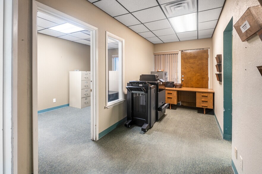 More Photos Of 760 S Stapley Dr, Mesa Office For Sale