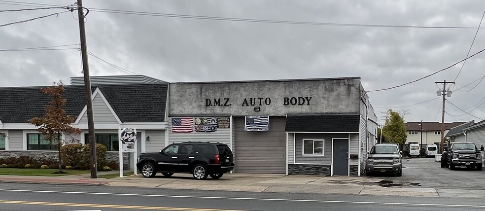 Primary Photo Of 1969 Union Blvd, Bay Shore Auto Repair For Sale